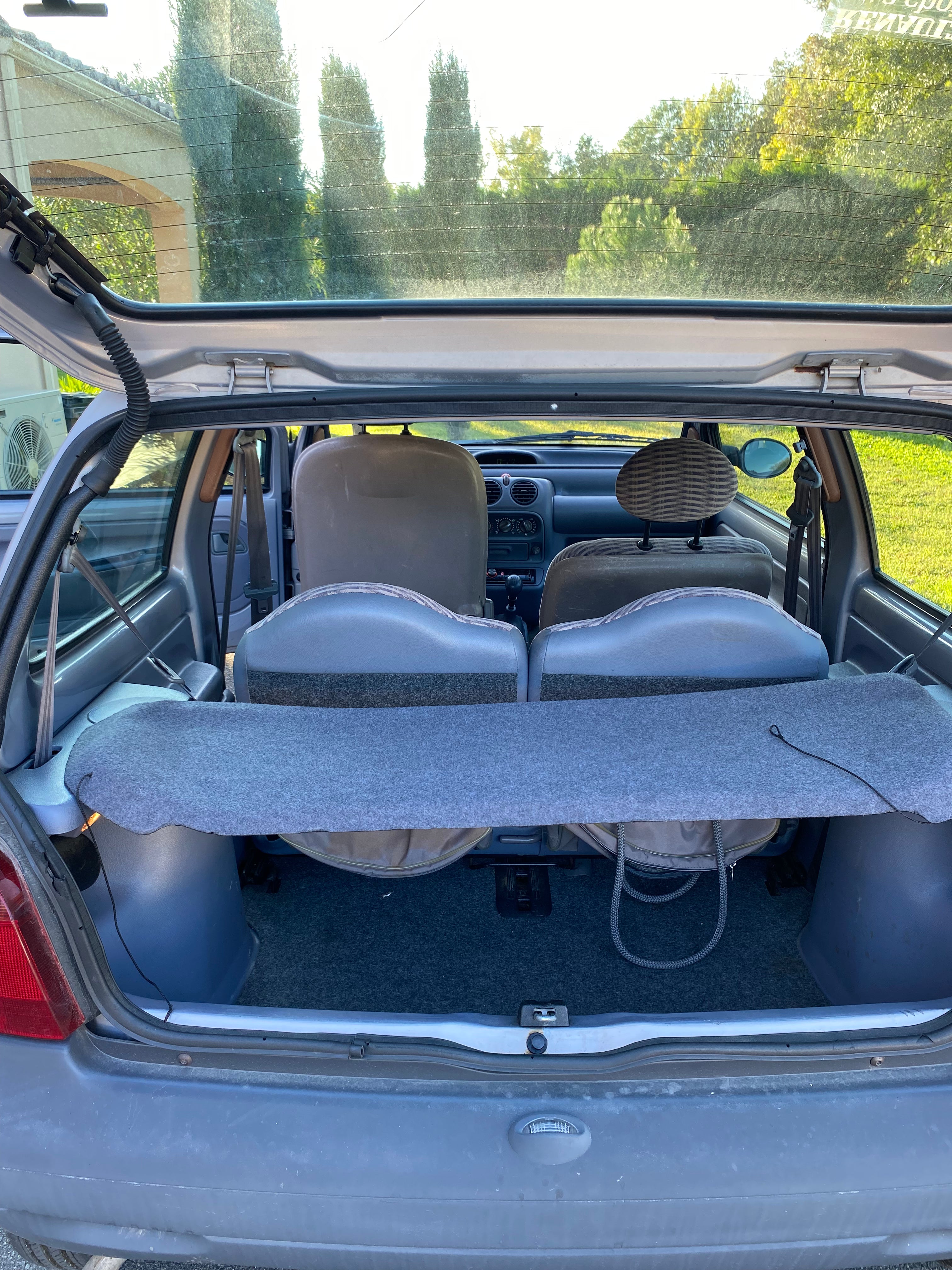 RENAULT TWINGO